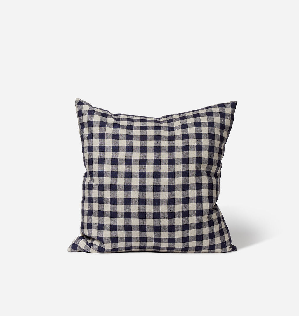 Ada Vintage Pillow 21" x 21"