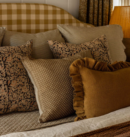 Anika Ruffle Lumbar Pillow 14" x 20"